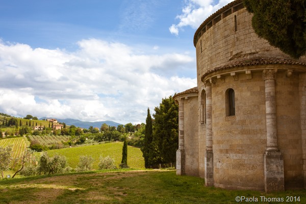 Tuscan Churches - photography by www.paolathomas.com